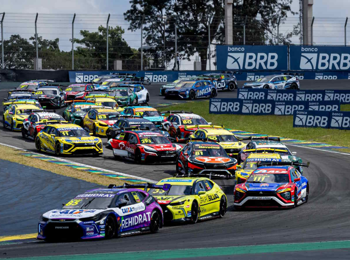 Largada da última etapa, em Interlagos (Magnus Torquato/ Grupo Veloci)