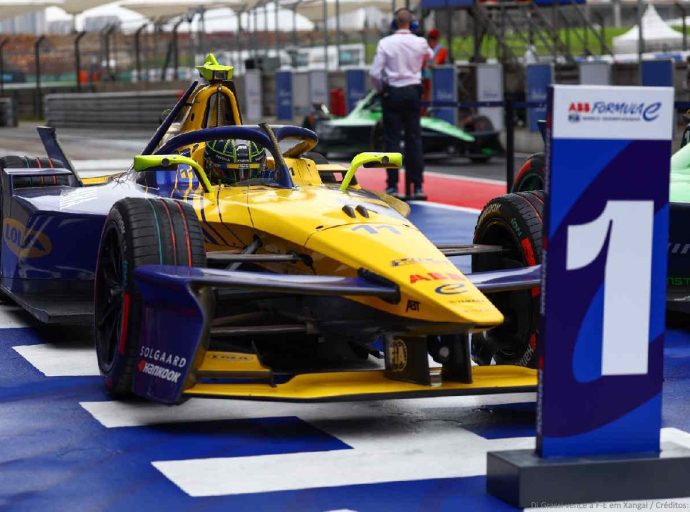  Di Grassi vence a F-E em Xangai / Créditos: Lola Cars