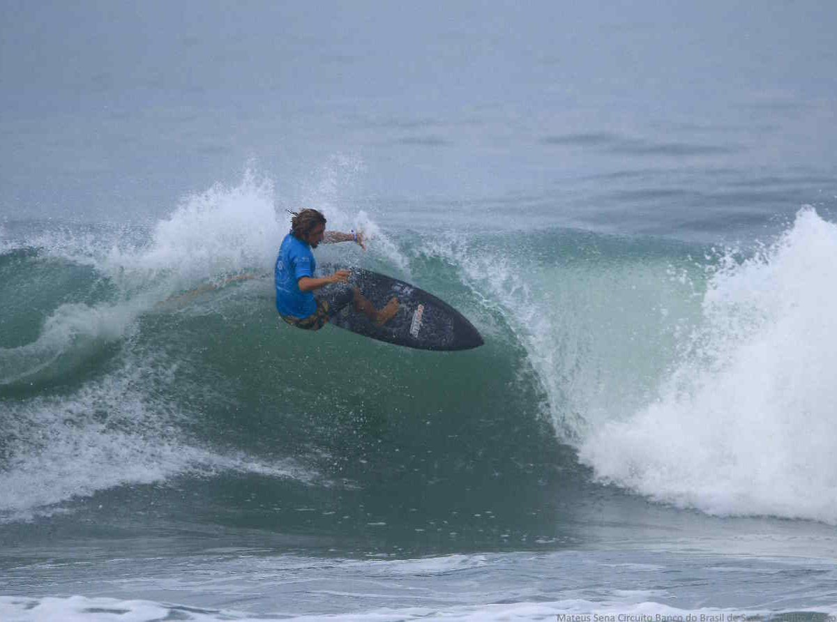 Mateus Sena Circuito Banco do Brasil de Surfe / crédito: Aleko Stergiou