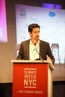 Lucas palestra em evento da ONU sobre mudanças climáticas em 2019 / Crédito: Arquivo pessoal Lucas palestra em evento da ONU sobre mudanças climáticas em 2019 Crédito: Arquivo pessoal